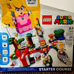 Lego #71403 Super Mario Adventures with Peach Starter Course